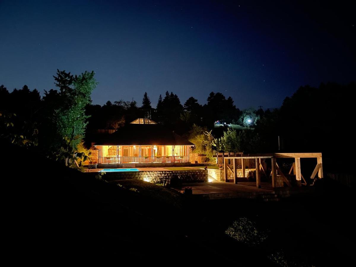 Casa Thymus Soveja Exterior foto